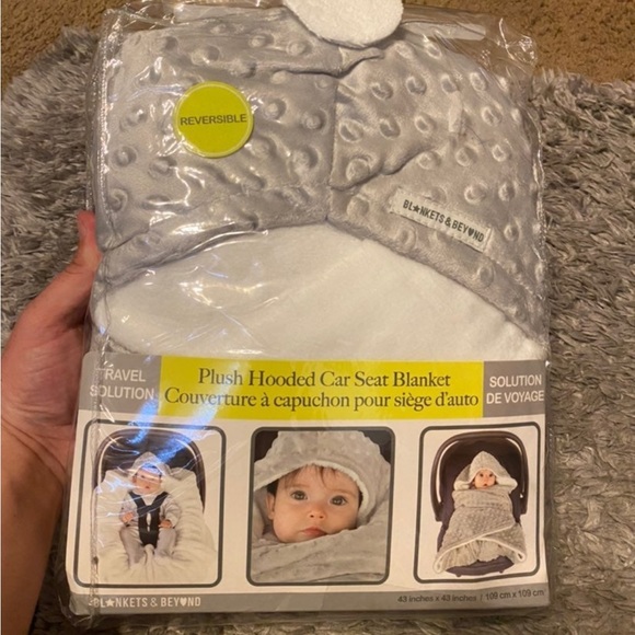 Bloomingdale's Other Hooded Reversible Soft Sherpa Baby Car Seat Or